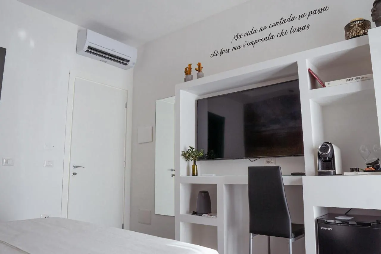 Guest house Sunshine Charming Houses Alghero Italy